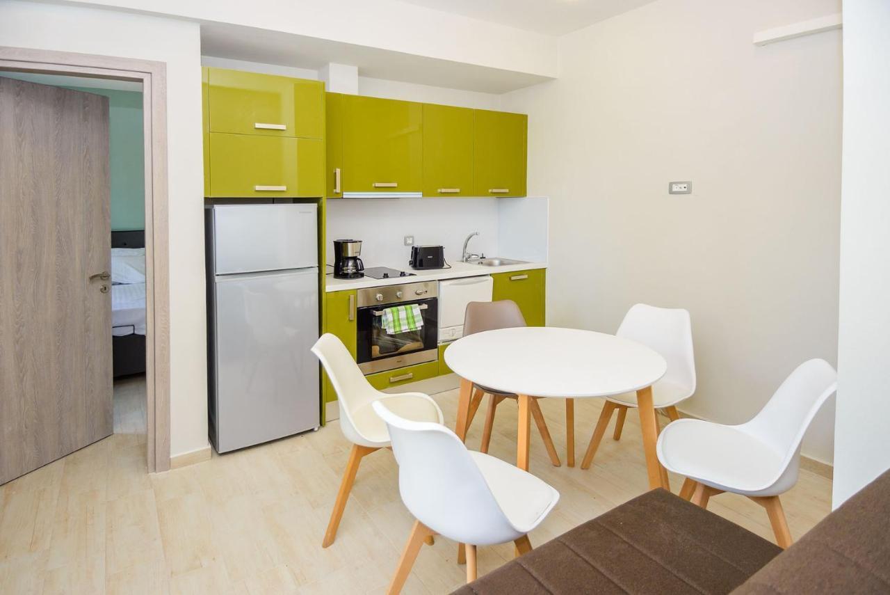 Tzogias Apartments Pan Ласі Екстер'єр фото